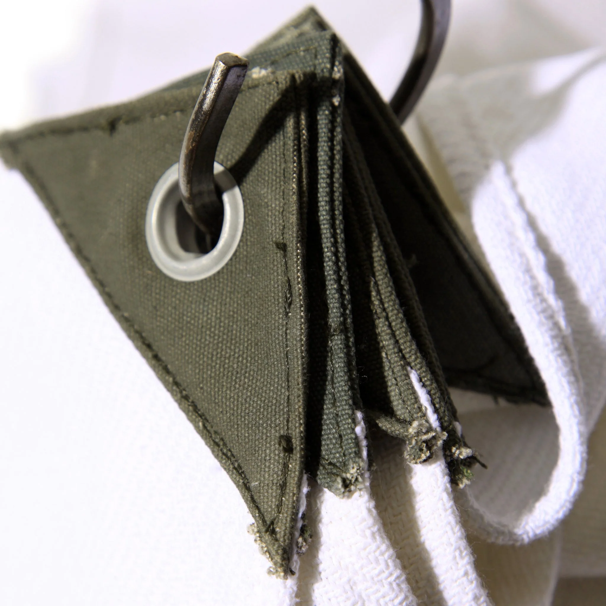 Cotton Towel With Vintage Eyelet - Rectangle - Image 3