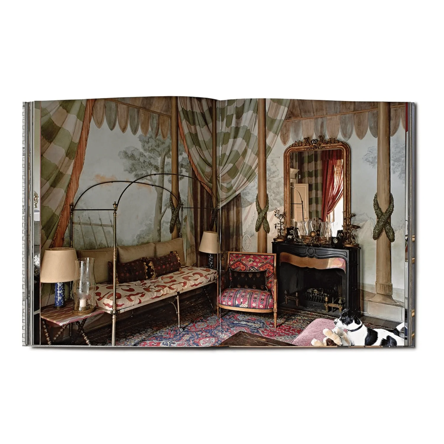 Inside Milan: Colorfully Creative Italian Interiors - Image 6