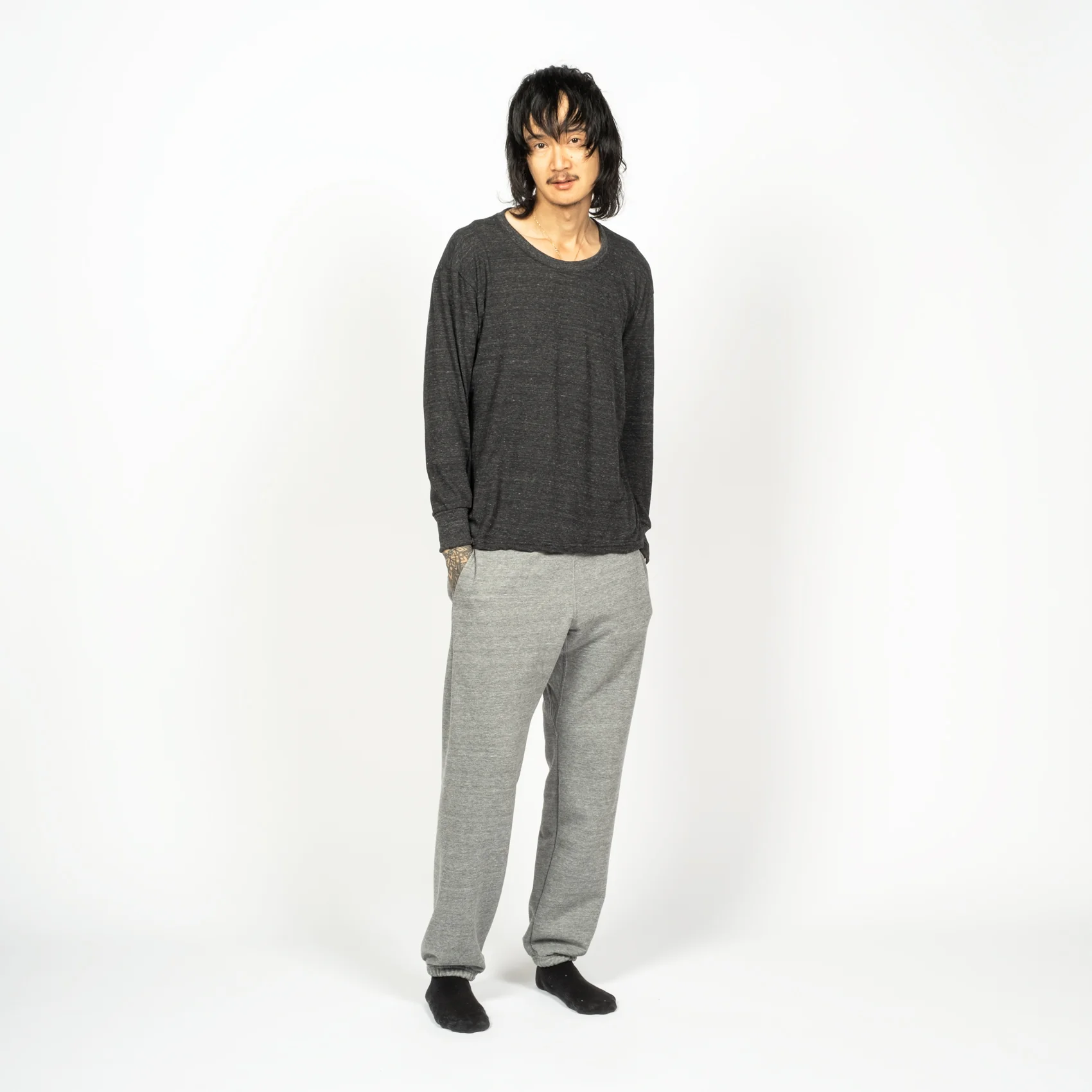 Men's Long Sleeved Relaxed Fit Tee - Charcoal - Image 4