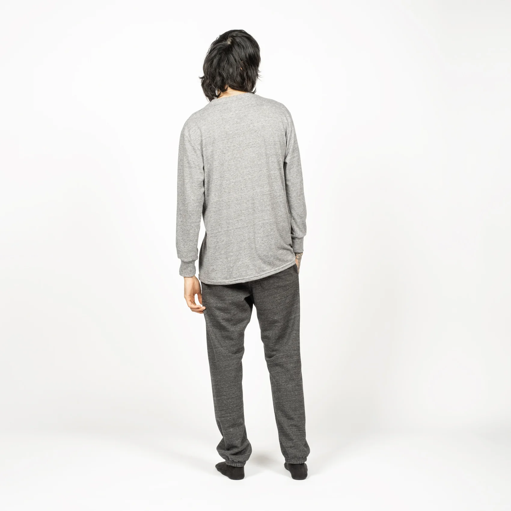 Men's Long Sleeved Relaxed Fit Tee - Polka Dot Greymix - Image 4